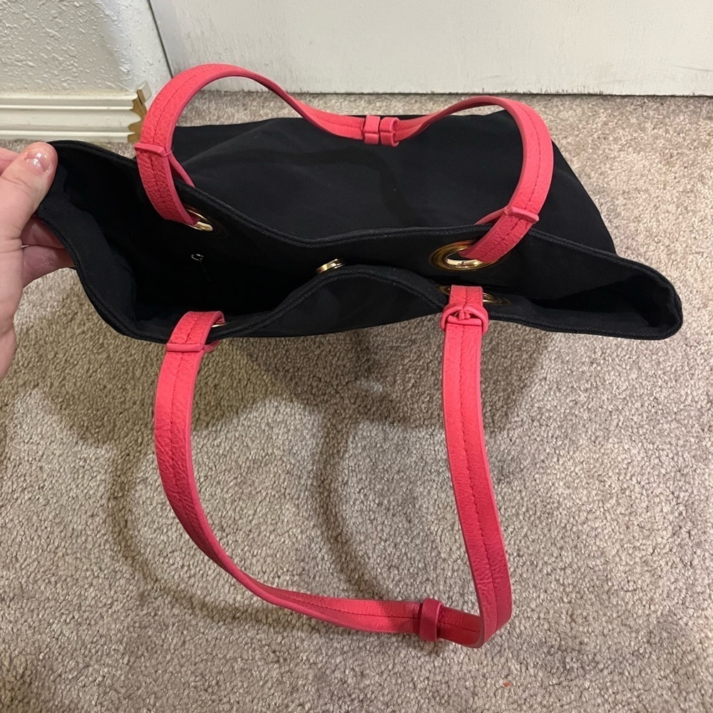 Avon Signature Weekend Floral Appliqué Tote Bag - Picture 6 of 9